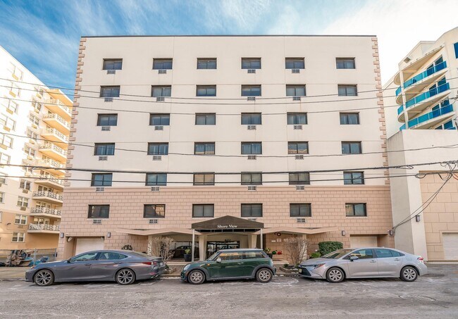 Foto del edificio - 420 Shore Rd