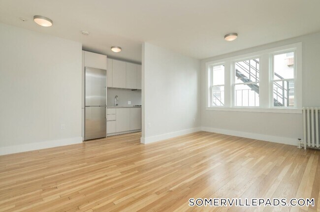 Foto del edificio - 136 Highland Ave