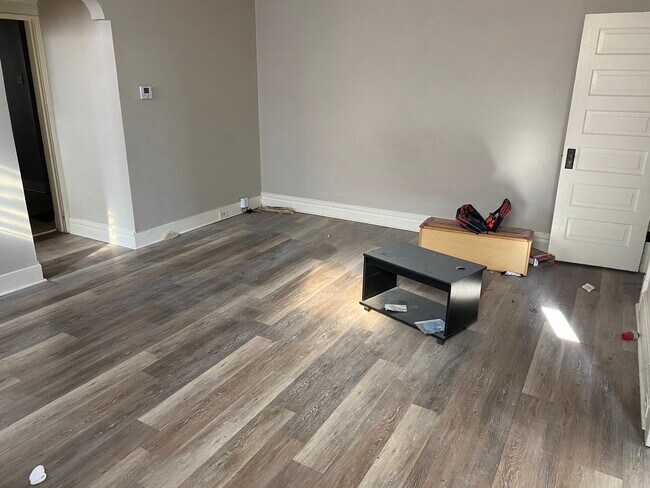 Bed room - 5011 Alabama Ave