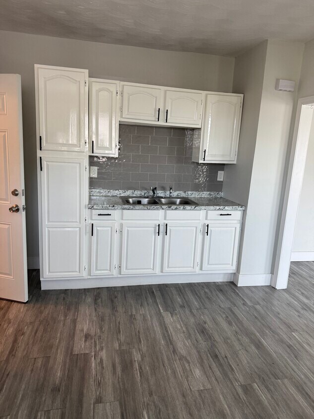 Foto principal - 541 N Front St
