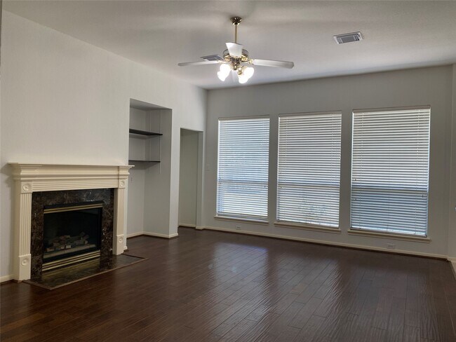 Foto del edificio - 22502 Bristolwood Ct