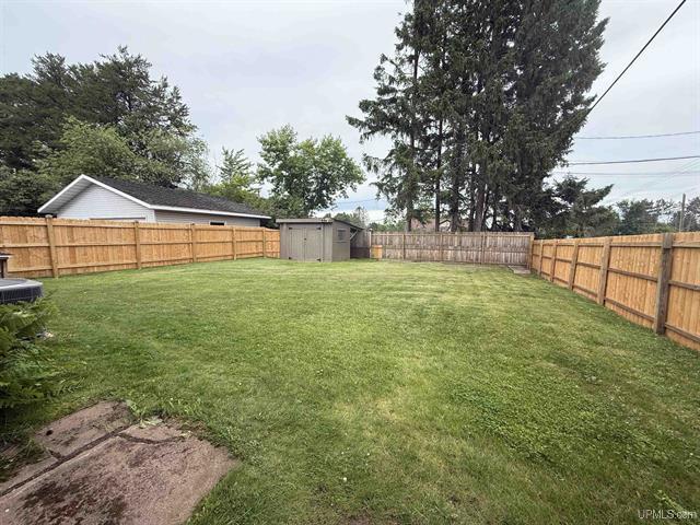 Foto del edificio - 100 W Francis St