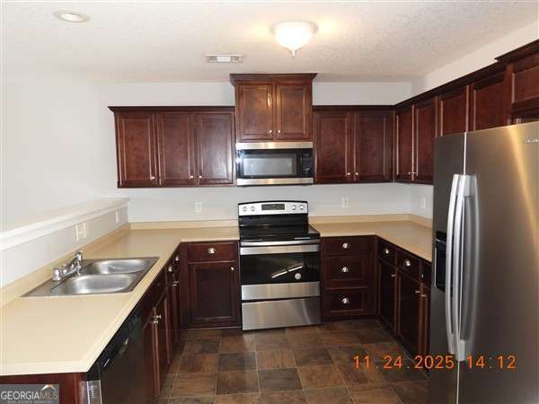 Building Photo - 213 Augusta Way