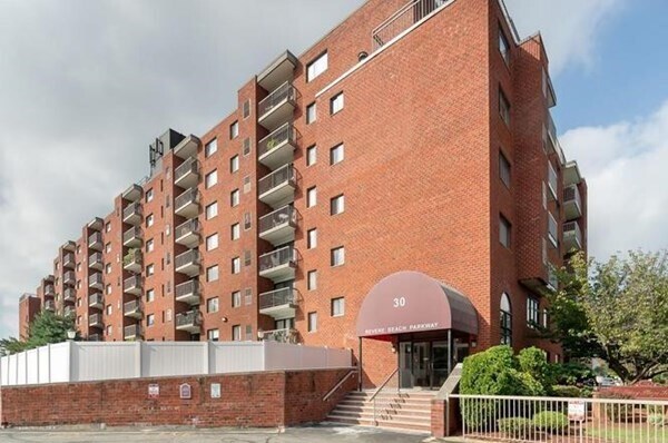 Foto principal - 30 Revere Beach Pkwy
