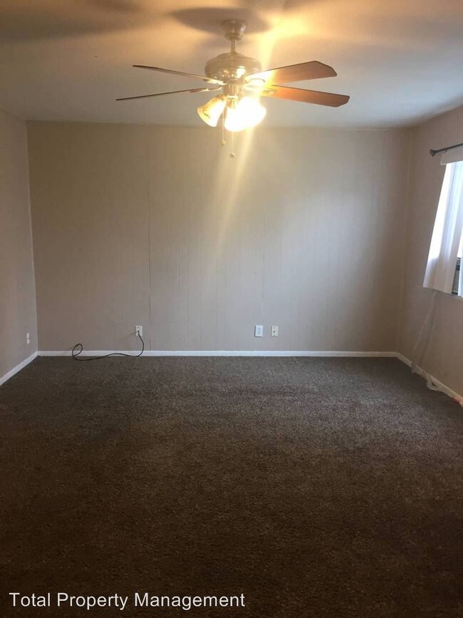Building Photo - 4 br, 2 bath House - 915 Keegan Ave