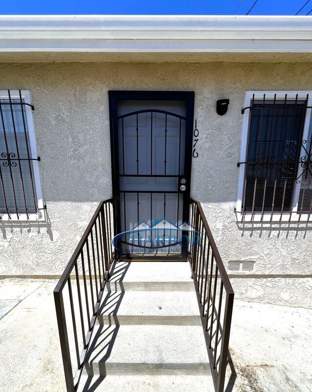 Foto del edificio - 1072 W 21st St