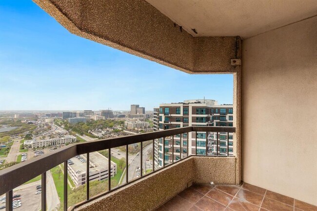 Foto del edificio - 2001 Holcombe Blvd