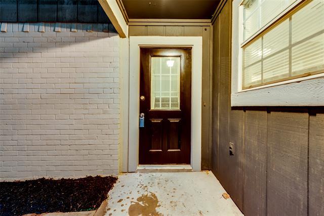 Building Photo - 9920 Lone Eagle Dr