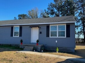 Building Photo - 312 Starling St