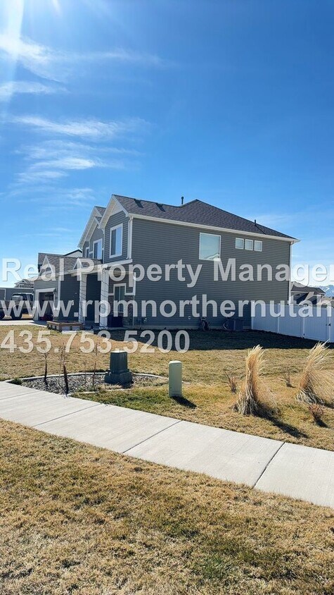 Foto del edificio - Great 5 bedroom home available in April in Nibley!