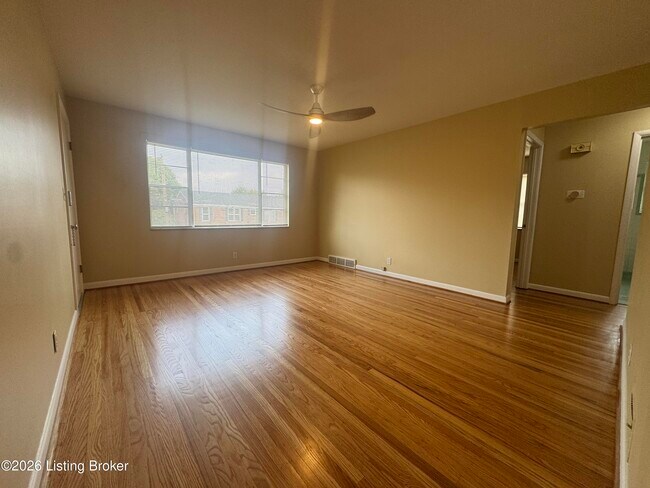 Building Photo - 2708 Riedling Dr