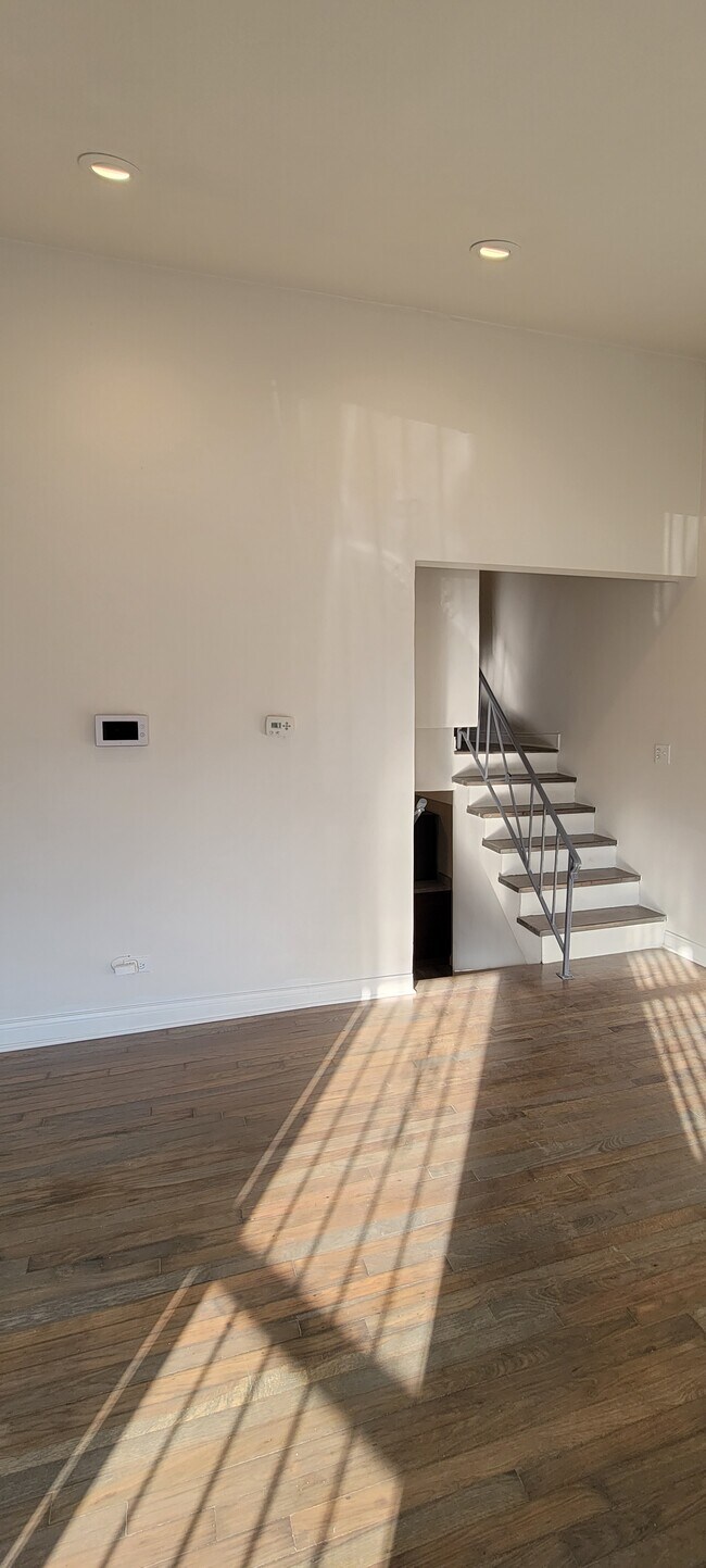 Foto del edificio - 13263 S Eberhart Ave