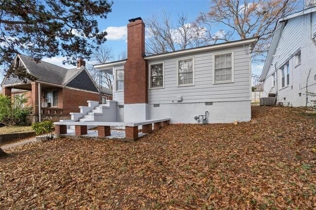 Building Photo - 449 10th St NW