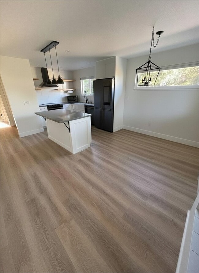 Foto del edificio - 1411 Casa Buena Dr