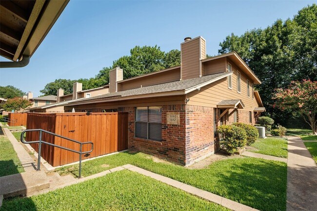 Building Photo - 5640 Cedar Creek Dr