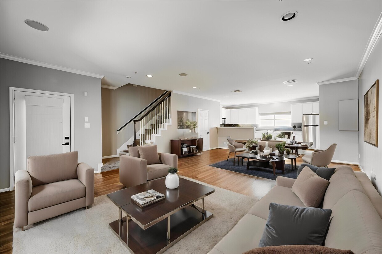 Foto principal - 17 Waugh Dr