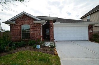 Building Photo - 8630 Brookdale Park Ln