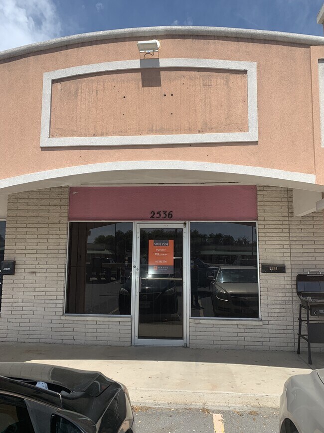 Building Photo - 2536 Pecan Blvd