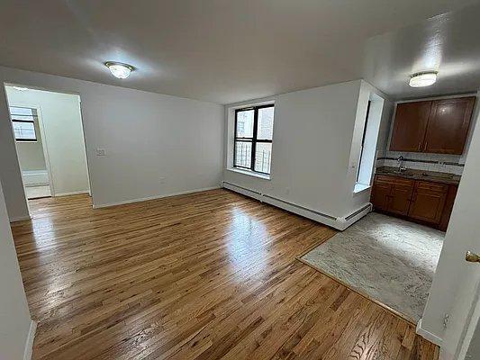 Foto del edificio - 1 bedroom in BRONX NY 10458