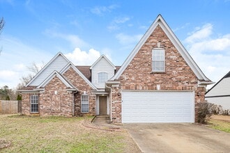Building Photo - 6300 Sandbourne W