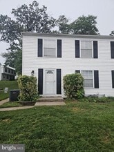 Building Photo - 10 Coliston Rd