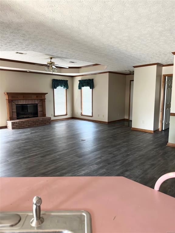 Foto del edificio - 1725 Pebble Creek Dr
