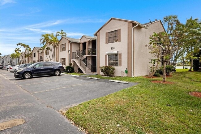 Building Photo - 800 Independence Dr