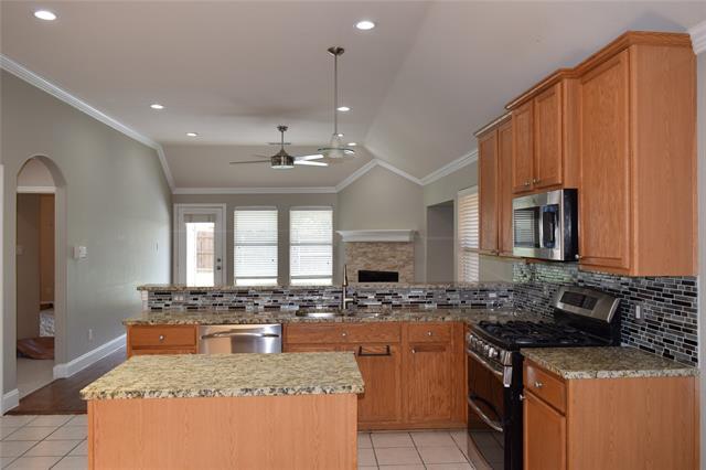 Building Photo - 5201 Birchwood Dr