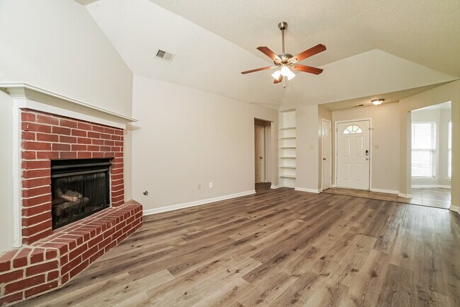 Foto del edificio - 4078 Shadow Glen Dr