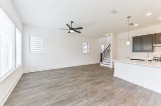 Building Photo - 10916 Keaton Landing Dr