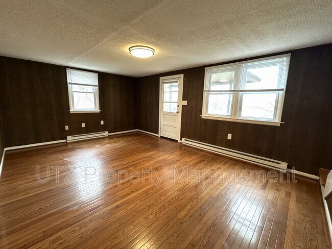 Foto del edificio - 2828 Cedarhurst Rd
