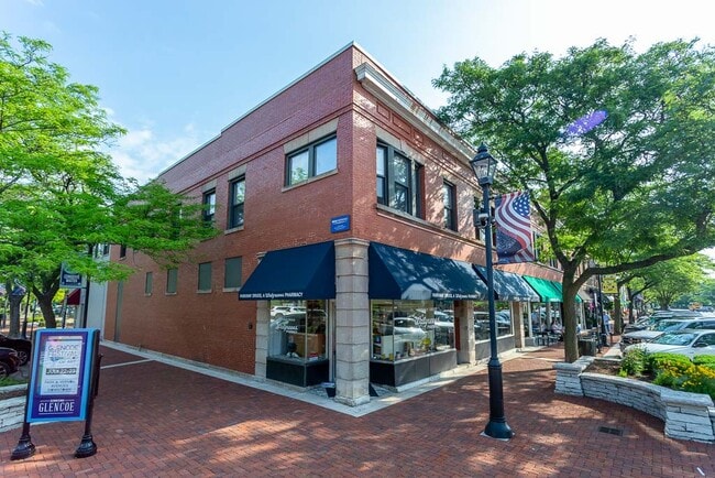 Building Photo - 378 Park Ave