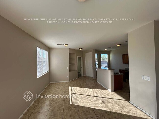 Building Photo - 6537 S 15th Dr