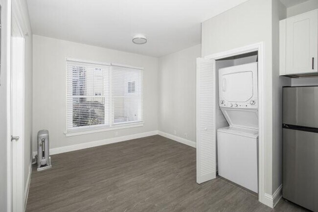 Building Photo - 1 bedroom in San Francisco CA 94109