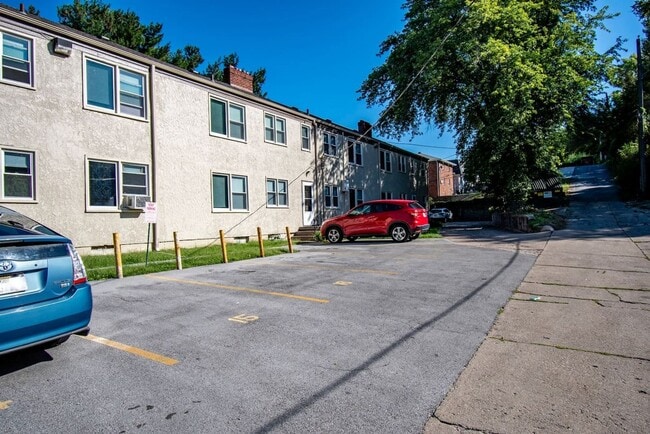 Building Photo - Dundee Charm - 1 Bedroom Apartment Availab...