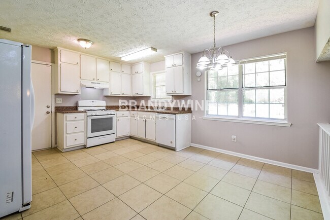 Foto del edificio - 911 Walnut Creek Ln