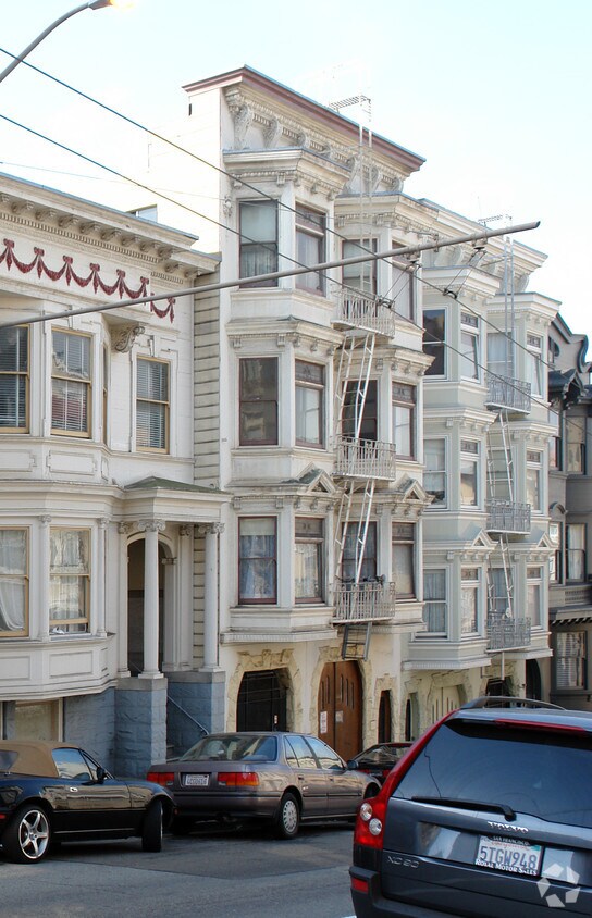 Building Photo - 1541 Sacramento St