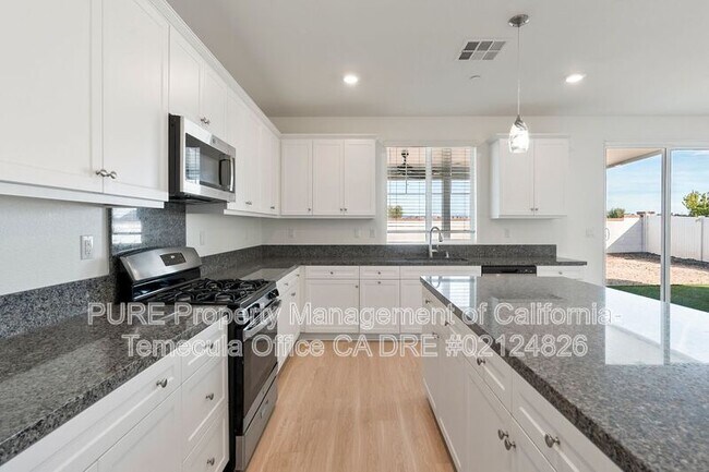 Building Photo - 30864 Wild Berry Wy