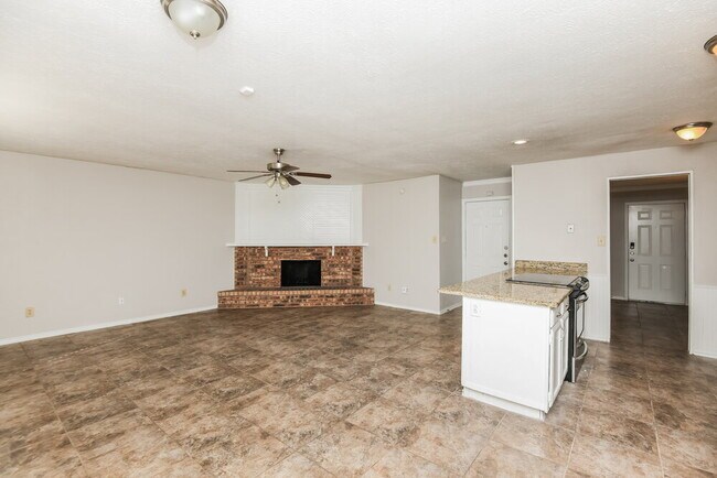 Foto del edificio - 6317 Sunset Rd