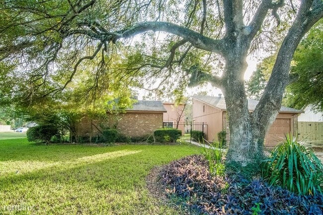 Building Photo - 3 br, 2 bath House - 15614 Golden Eagle Dr