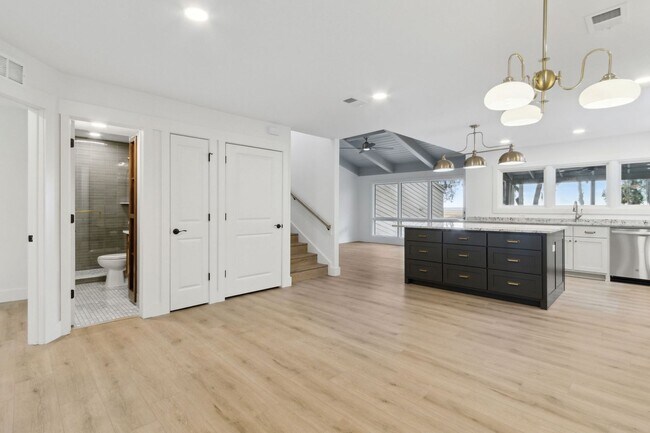 Building Photo - Modern Marshfront Condo in Fiddlers Bend –...