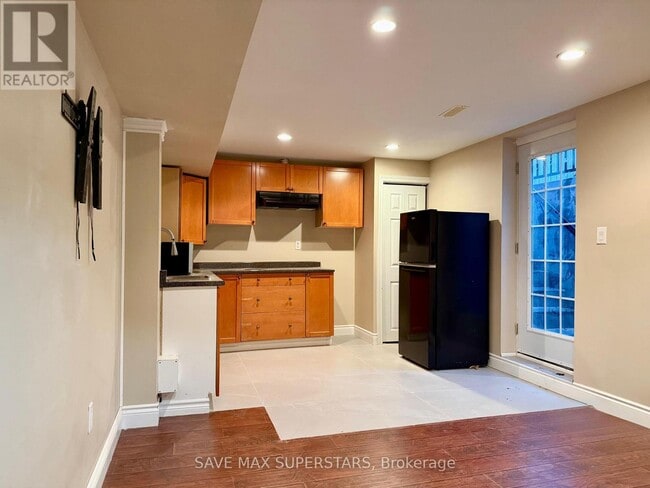 Building Photo - 58 Brookwood Dr