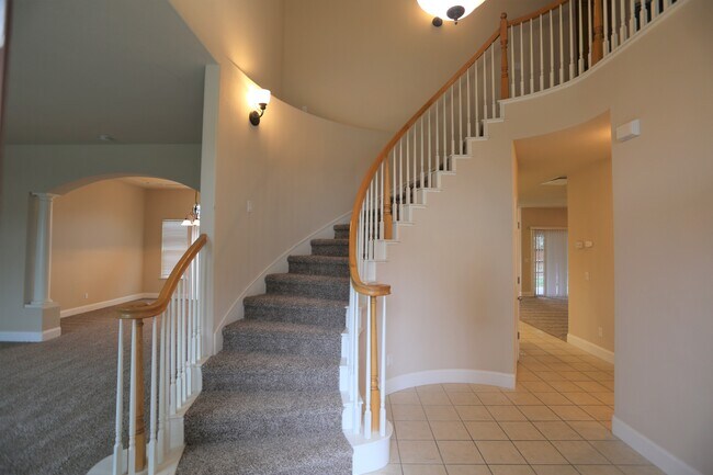 Building Photo - 4403 Tapestry Way