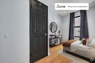 Building Photo - Private bedroom in 4 bed/1.5 bath Home