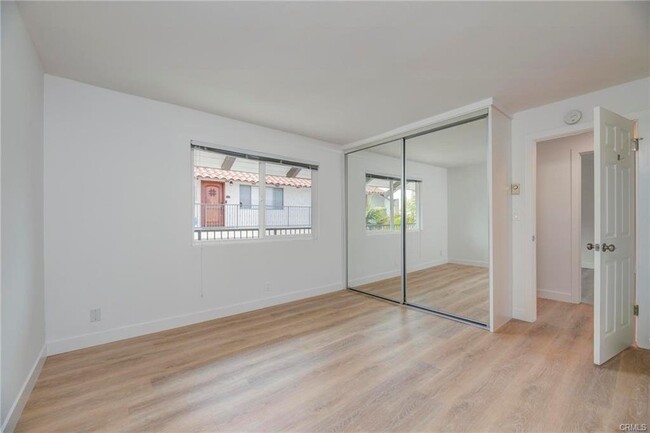 Building Photo - 640 Manhattan Beach Boulevard Apt ##5, Man...