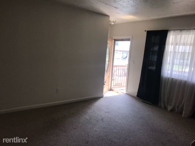 Building Photo - 3 br, 1 bath House - 414 Maxwell Rd
