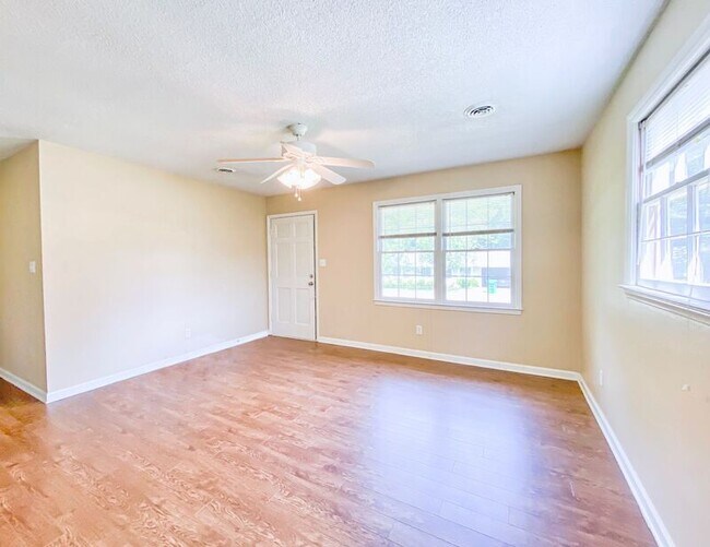 511 Craig Kropff Dr, Wellford, SC 29385 House Rental in Wellford, SC