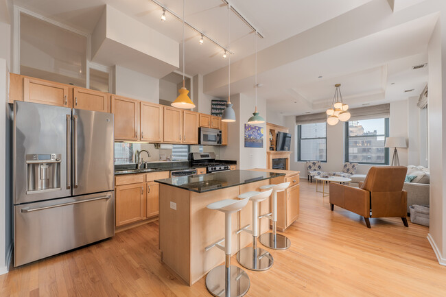 Foto del edificio - 208 W Washington St