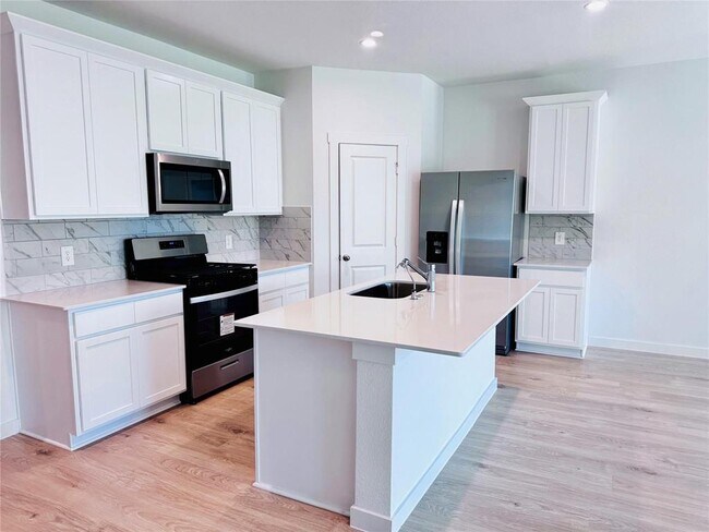 Foto del edificio - 30703 Castle Cove Dr