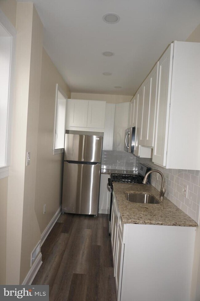 Foto del edificio - 4229 Rhawn St